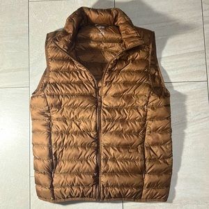 Beautiful, super lightweight and warm down vest, XS/S